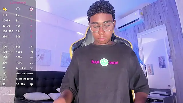 teylor lovee online show from 03/12/26, 08:26