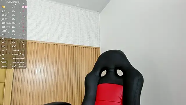 Snapshot of VENUSGREYS1 chatting on 01/16/26, 12:42 VENUSGREYS1 online show from 01/16/26, 12:42