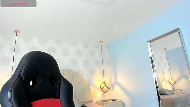 Snapshot of VENUSGREYS1 chatting on 02/10/26, 11:58 VENUSGREYS1 online show from 02/10/26, 11:58