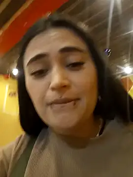 Snapshot of Fog_hot chatting on 12/14/25, 09:19 Fog hot online show from 12/14/25, 09:19