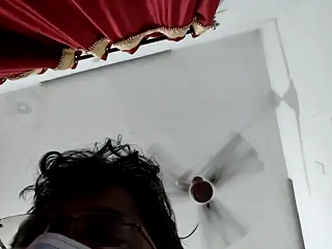 Snapshot of Big1Heart chatting on 12/05/25, 07:43 Big1Heart online show from 12/05/25, 07:43