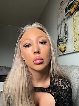 Sannababyy online show from 03/25/26, 01:39