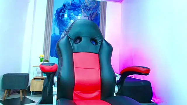 Valentina and sneider  online show from 04/20/26, 09:16