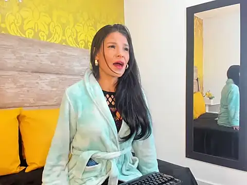 Samantha Ortiz69 online show from 04/24/26, 06:49