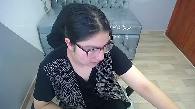 eva smit t online show from 02/04/26, 02:06