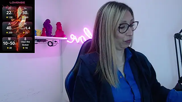 Snapshot of Scarlett_079 chatting on 01/18/26, 12:09 Scarlett 079 online show from 01/18/26, 12:09