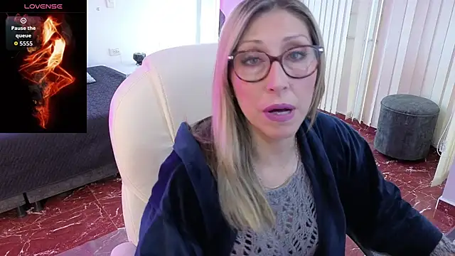 Snapshot of Scarlett_079 chatting on 01/19/26, 11:47 Scarlett 079 online show from 01/19/26, 11:47