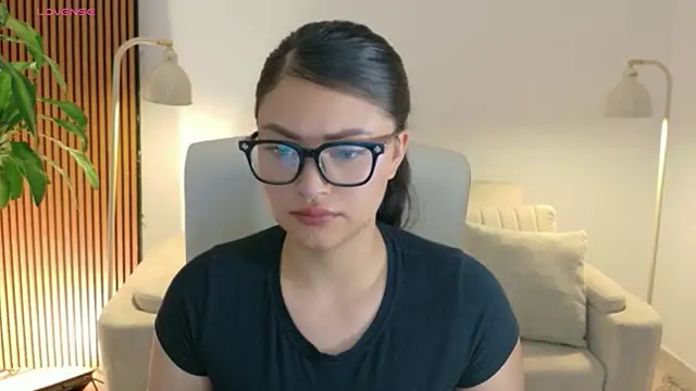 victoria   moon online show from 06/10/26, 02:16