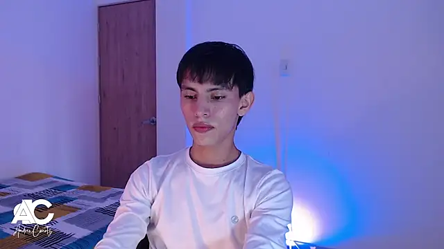 andrew courtzz online show from 04/07/26, 08:31