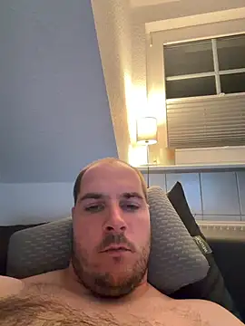 Snapshot of GeilerFinn95 chatting on 06/18/26, 11:20 GeilerFinn95 online show from 06/18/26, 11:20