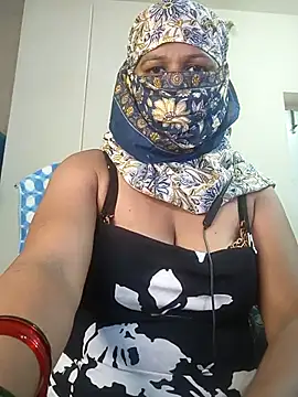 Preeti345 online show from 06/22/26, 01:29