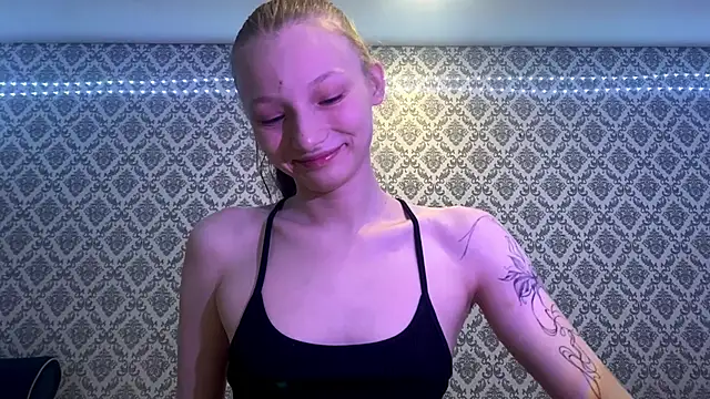 Cleonoth2o online show from 12/19/25, 06:04