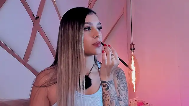 Sophie-velvet online show from 03/10/26, 07:41