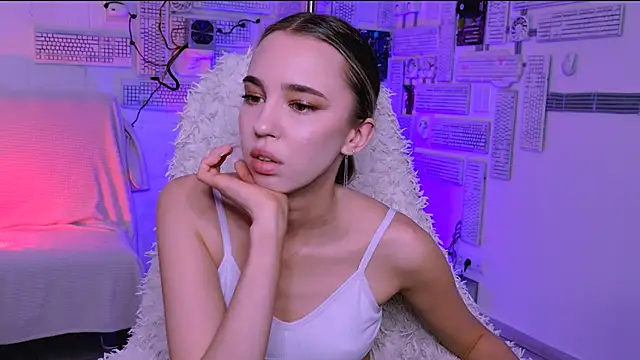 KimPorins online show from 04/17/26, 07:22