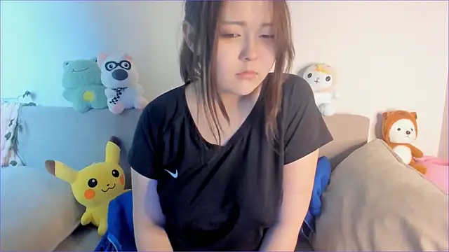 minji snow online show from 02/04/26, 01:06