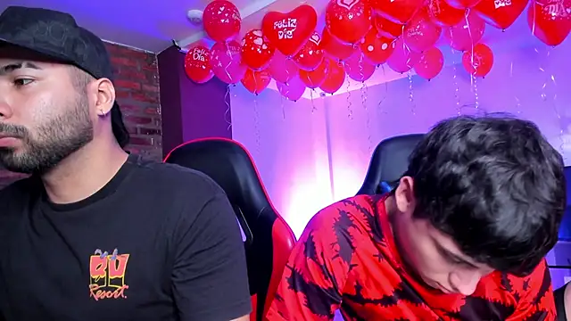 HotThreesoome online show from 02/19/26, 12:12