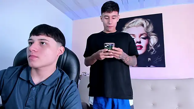 HotThreesoome online show from 04/20/26, 01:25