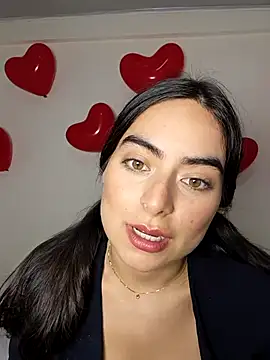 Snapshot of saasha_Petit chatting on 02/15/26, 10:58 saasha Petit online show from 02/15/26, 10:58