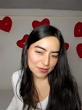 Snapshot of saasha_Petit chatting on 02/18/26, 10:33 saasha Petit online show from 02/18/26, 10:33