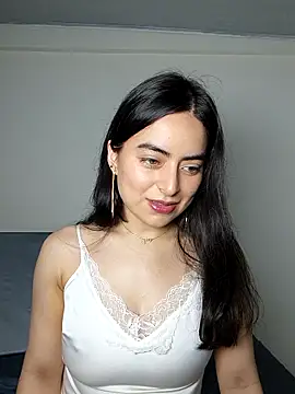 saasha Petit online show from 03/09/26, 10:52