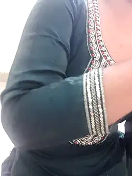 Riya rani8 online show from 04/11/26, 03:05