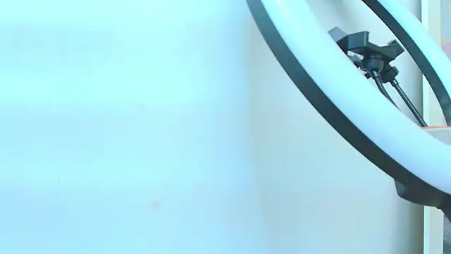 AprillRoss online show from 12/20/25, 12:34