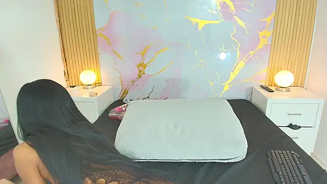 AprillRoss online show from 02/18/26, 12:23