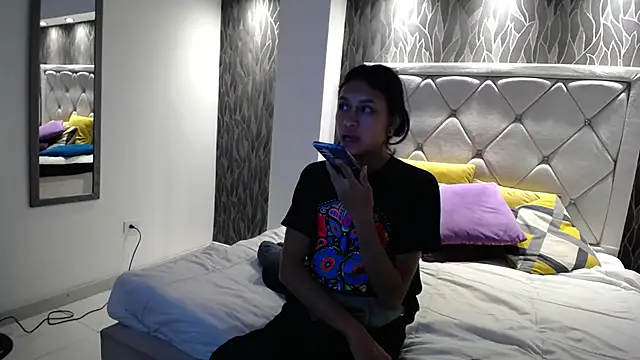 Kat Cute online show from 03/31/26, 10:54