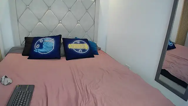 Kat Cute online show from 04/25/26, 03:31