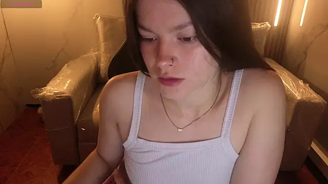 Snapshot of Sara_valderrama_ chatting on 12/18/25, 12:55 Sara valderrama online show from 12/18/25, 12:55