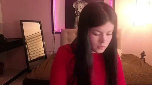 Snapshot of Sara_valderrama_ chatting on 02/07/26, 12:31 Sara valderrama online show from 02/07/26, 12:31