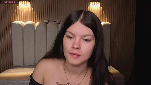 Snapshot of Sara_valderrama_ chatting on 02/21/26, 02:07 Sara valderrama online show from 02/21/26, 02:07