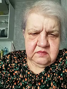 HapinessLovee online show from 04/17/26, 06:38