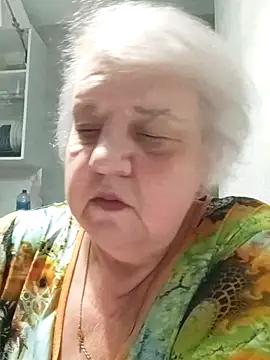 HapinessLovee online show from 04/17/26, 08:34