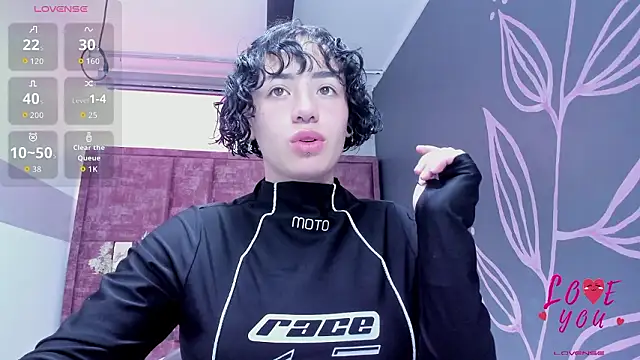 Kiara Fox   online show from 03/14/26, 09:42