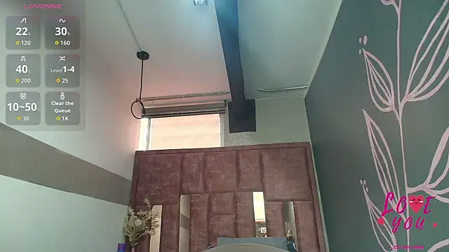 Kiara Fox   online show from 04/22/26, 08:32