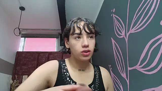 Kiara Fox   online show from 04/30/26, 08:37