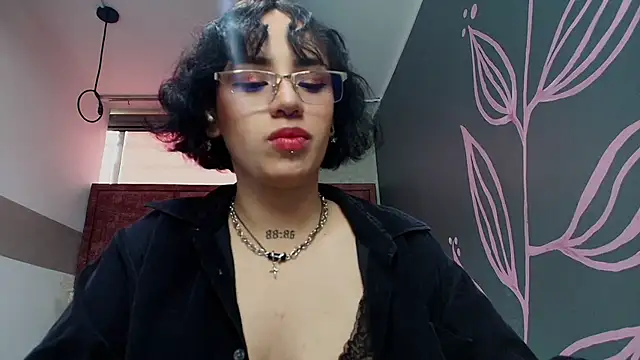 Kiara Fox   online show from 05/04/26, 07:54