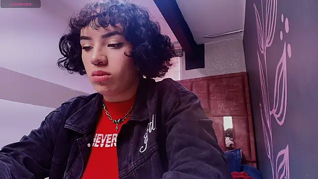 Kiara Fox   online show from 05/26/26, 07:54