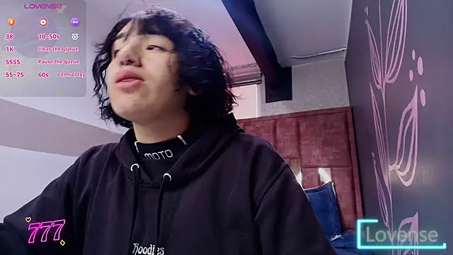 Kiara Fox   online show from 05/30/26, 08:06