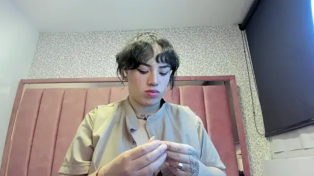 Kiara Fox   online show from 06/07/26, 08:18