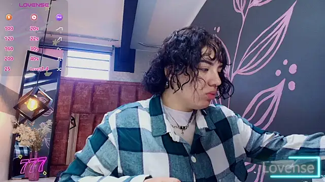 Kiara Fox   online show from 06/09/26, 08:53