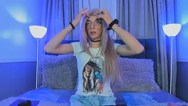 Lis Pearson online show from 02/03/26, 03:48