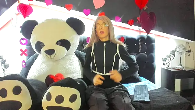 Lis Pearson online show from 02/19/26, 01:34