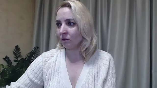 Snapshot of sweetpussy chatting on 01/28/25, 04:52 sweetpussy online show from 01/28/25, 04:52