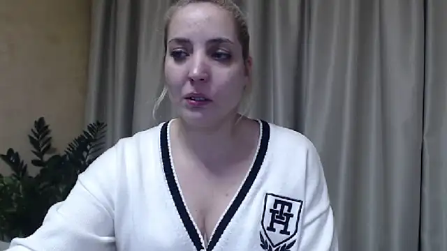 Snapshot of sweetpussy chatting on 01/29/25, 02:32 sweetpussy online show from 01/29/25, 02:32