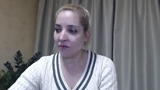 Snapshot of sweetpussy chatting on 02/01/25, 03:07 sweetpussy online show from 02/01/25, 03:07