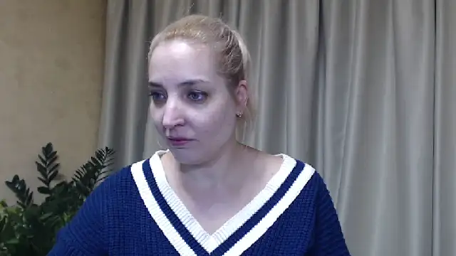 Snapshot of sweetpussy chatting on 02/07/25, 03:52 sweetpussy online show from 02/07/25, 03:52