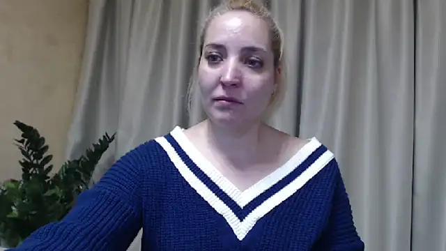 Snapshot of sweetpussy chatting on 02/19/25, 08:31 sweetpussy online show from 02/19/25, 08:31