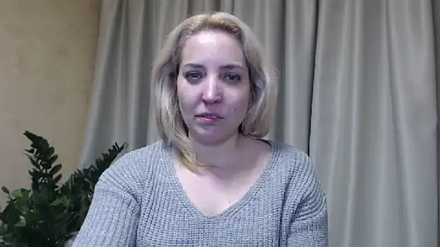 Snapshot of sweetpussy chatting on 02/20/25, 08:36 sweetpussy online show from 02/20/25, 08:36